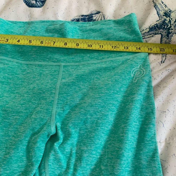 EUC Peloton Cropped Leggings size Large - Picture 2 of 4